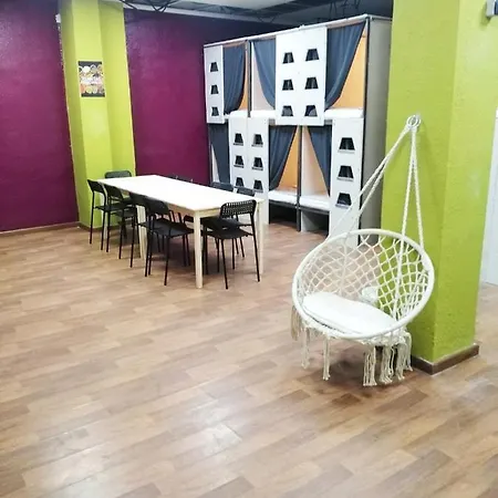 Stay Hostel Валенсия