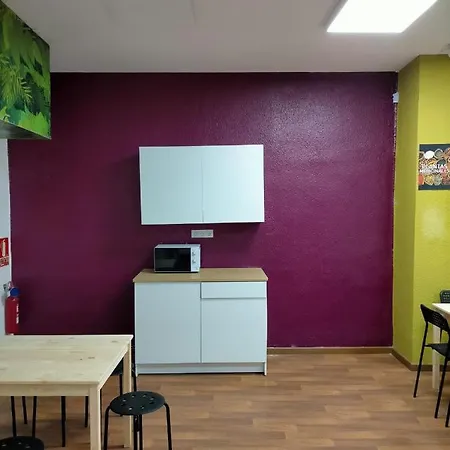 Хостел Stay Hostel Валенсия